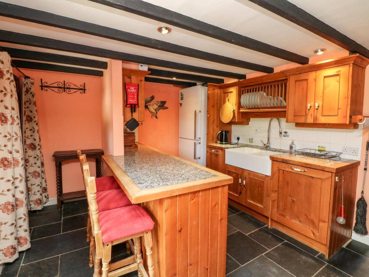 The Old Forge Cottage Bude Exterior photo